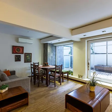 Chic Flat W Backyard 5 Min To Akmerkez In Besiktas * Provincia di Istanbul