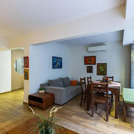 Chic Flat W Backyard 5 Min To Akmerkez In Besiktas Istanbul